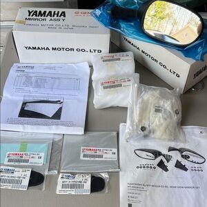 Yamaha Mirror Pair Assembly Kit - Black